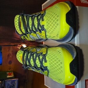 New Balance Fresh Foam Sneakers